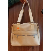 کیف زنانه روزمره رنگ کرم، چرم صنعتی فلوتر ضد خش با بند دوشی