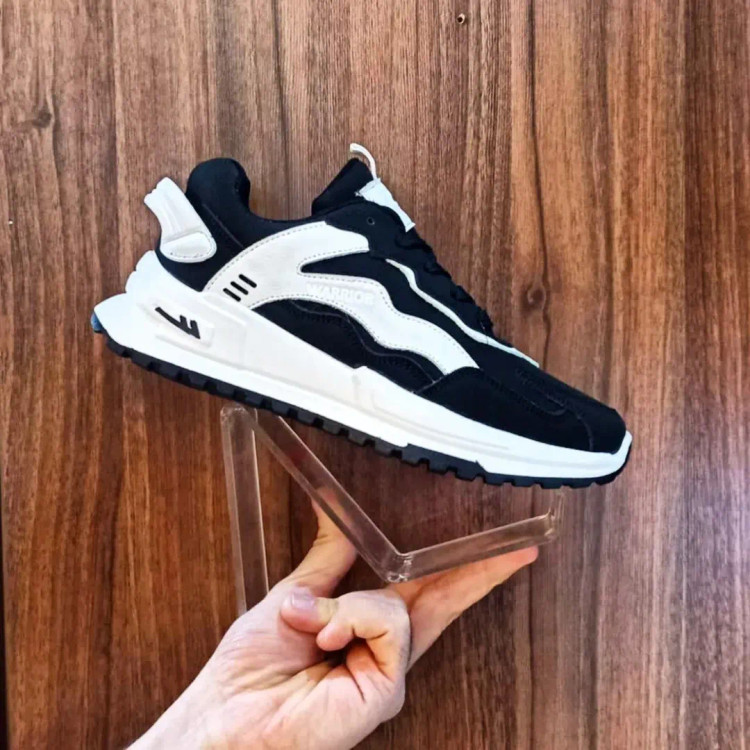 کتونی زنانه وریور رنگ کرم، رویه چرم صنعتی بیاله، زیره PU نرم و راحت، از کفش ثامن