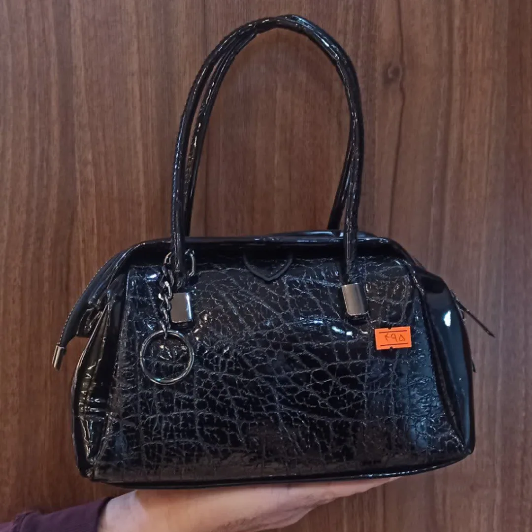 کیف مجلسی زنانه ورنی ضد پوست شدن، همراه با بند بلند دوشی، ایده‌آل برای مهمانی‌ها و جشن‌ها