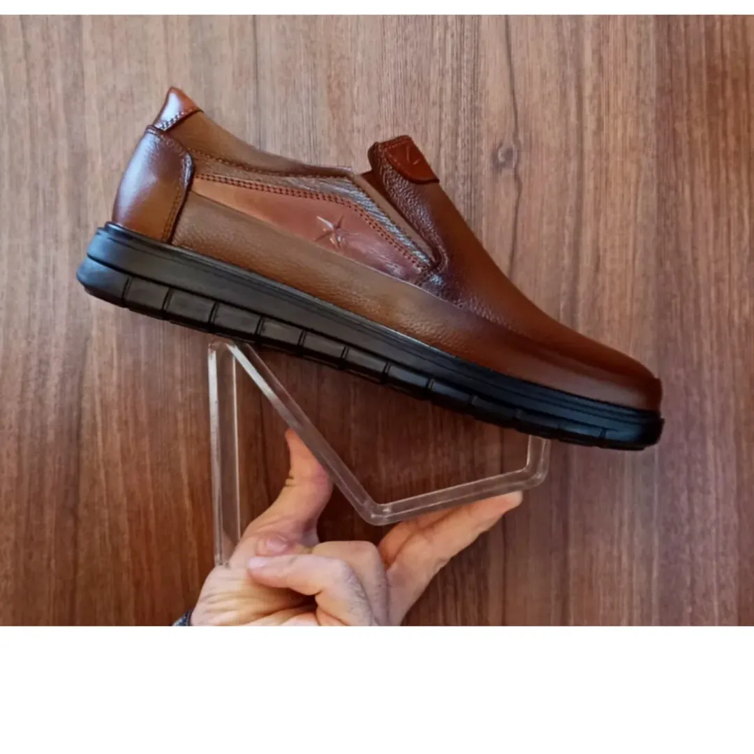 کفش چرم گاوی مردانه روزمره، طبی و شکیل، مناسب استفاده زیاد روزانه، رنگ مشکی