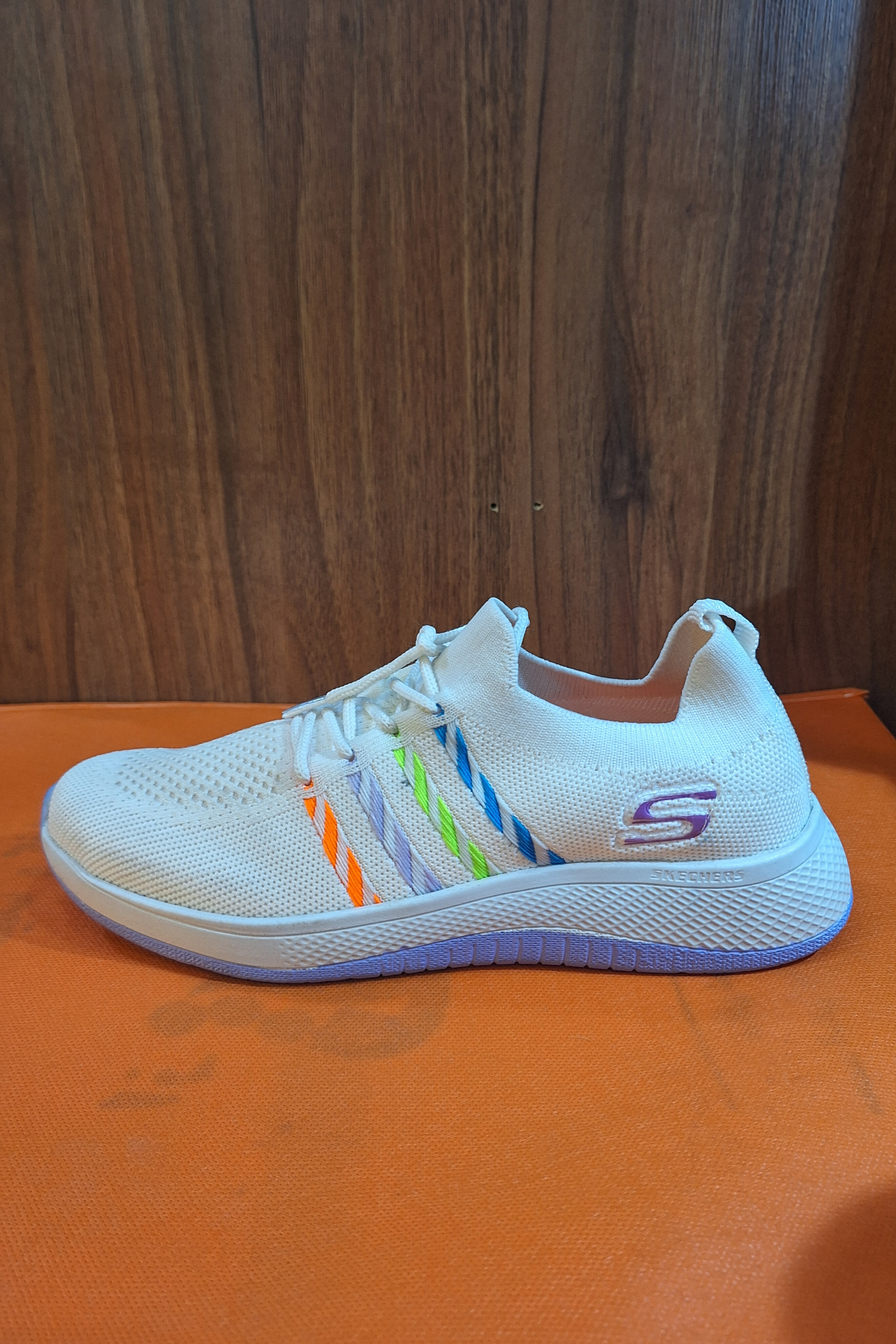 کفش اسکیچرز جورابی پرچمی اسپرت یونیسکس جدید | کفش ثامن