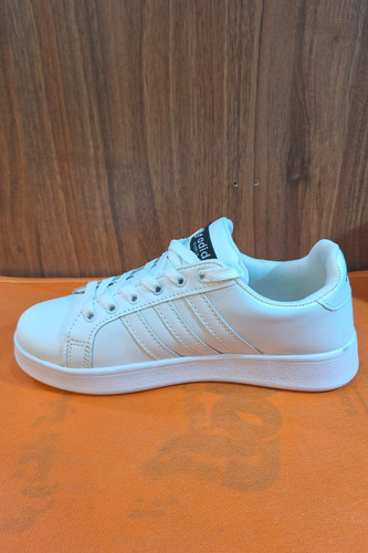 کتانی کلاسیک طرح آدیداس (Adidas) استن اسمیت تمام سفید، کفش روزمره ساق کوتاه طرح ونس برای استایل کژوال