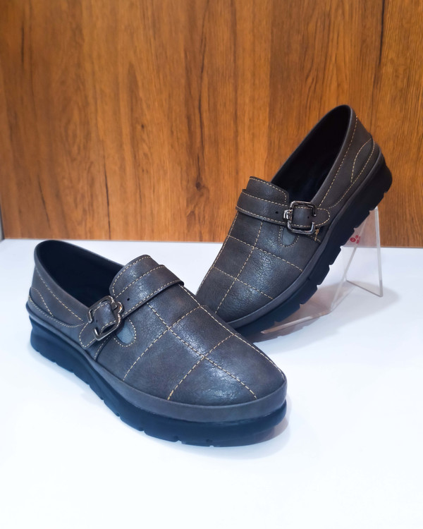 مدل-کفش-گروهبانی-زنانه-راحت-در-5-رنگ-طوسی-قهوه-ای