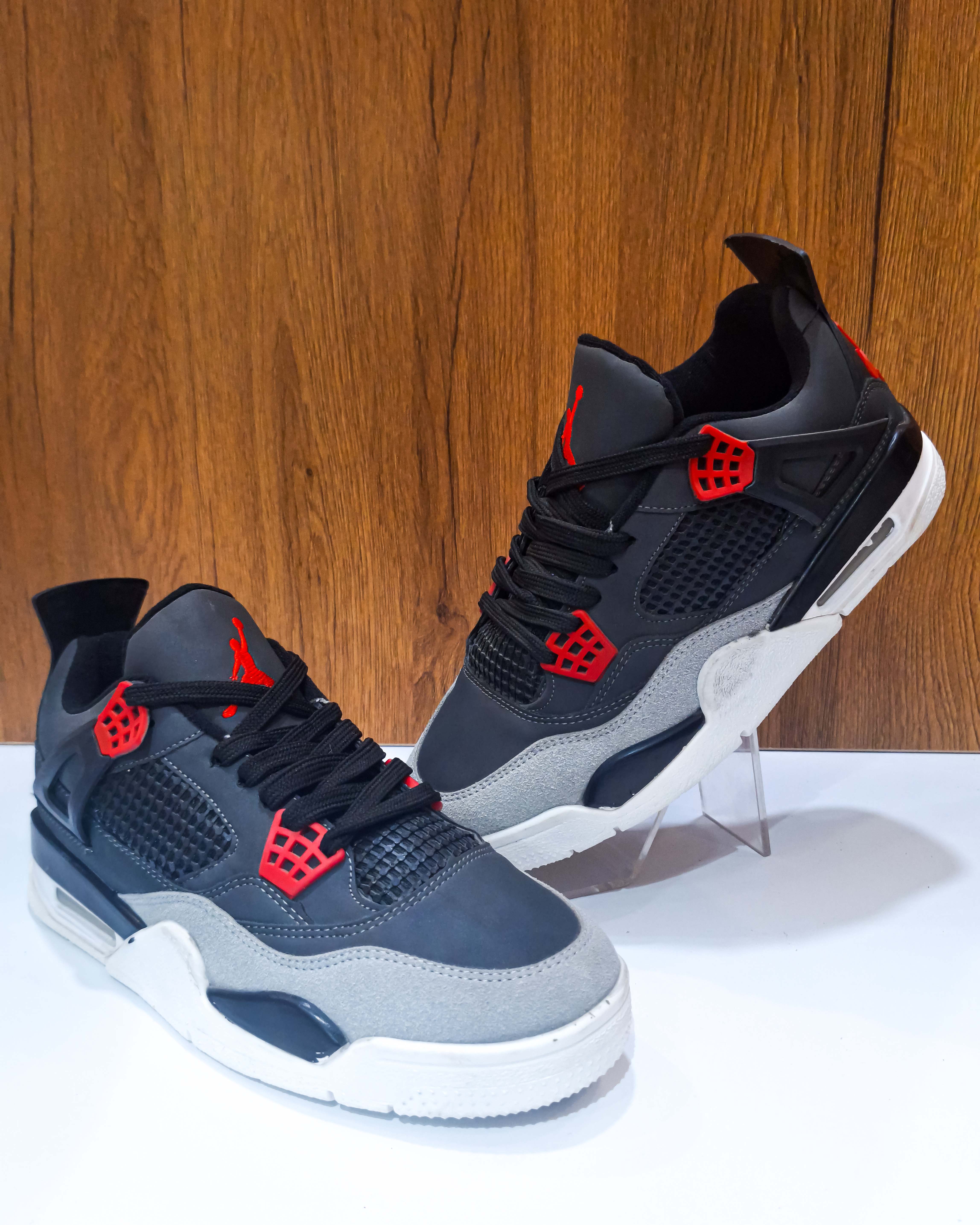 کفش-اسپرت-مردانه-جردن-4-کپسولی-مشکی-اشبالت-چرم-صنعتی